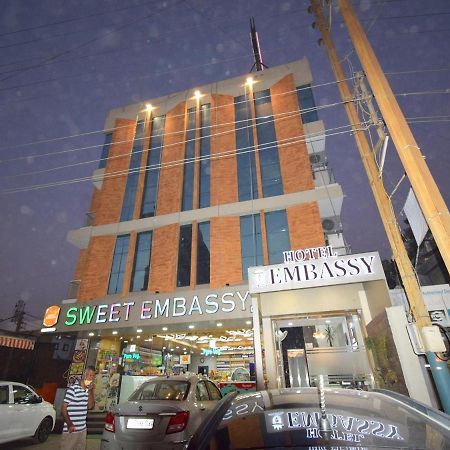 Hotel Embassy Kalol エクステリア 写真
