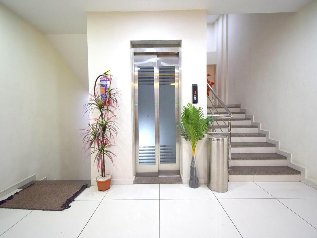 Hotel Embassy Kalol エクステリア 写真