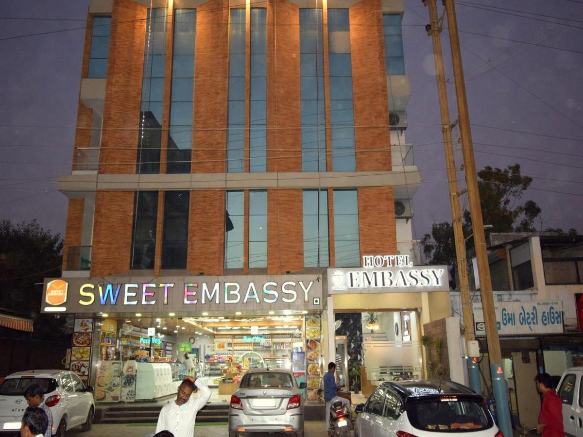 Hotel Embassy Kalol エクステリア 写真